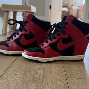 Nike Women's Black and Red High-Top Sneakers